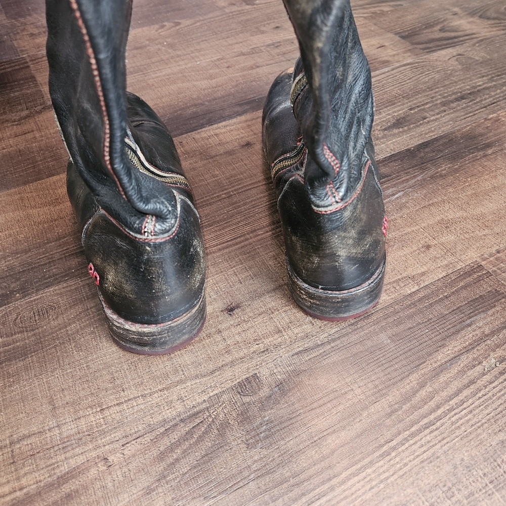 Bed Stu Manchester Rustic Black Leather Boots - Picture 4 of 10